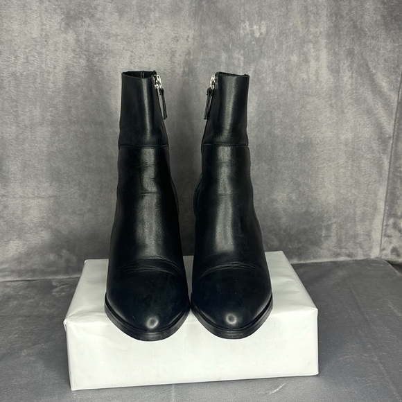 🔥🔥🔥Steve Madden Genuine Leather Heeled Boots Size: 6🔥🔥🔥 - Picture 3 of 10